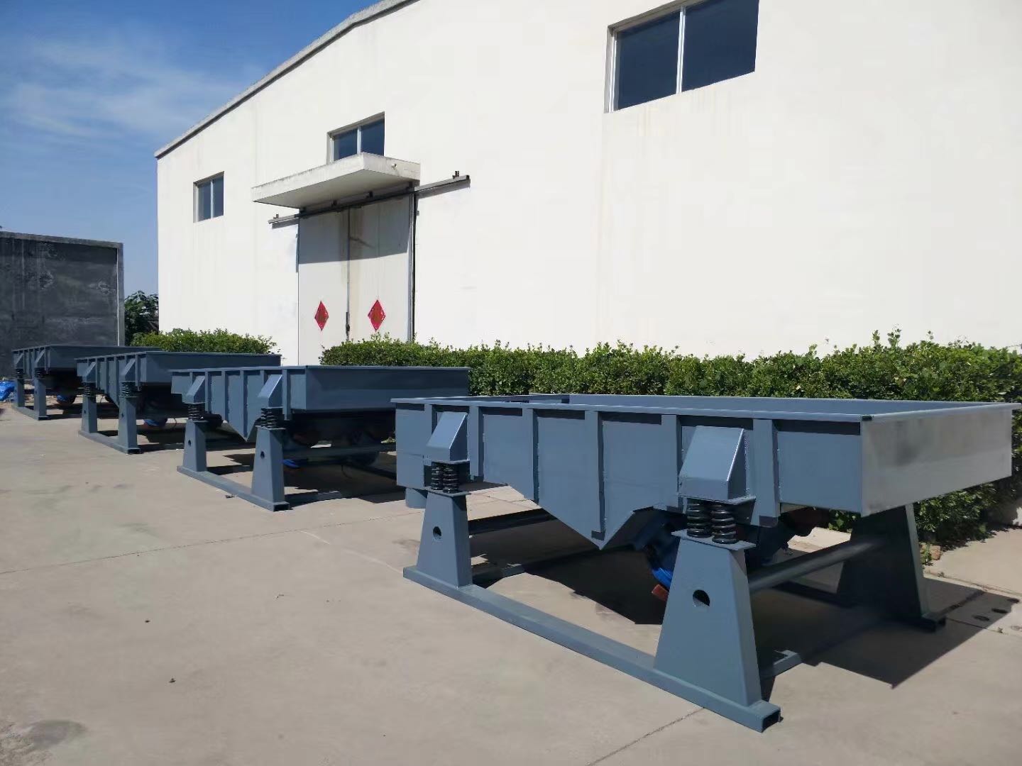 直線振動篩篩網破損如何處理？